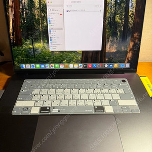 맥북 M4 프로 16인치 블랙 (애플케어가입 O) 램48GB 용량 1TB 정가 520만원준거 400만원에 팝니다!