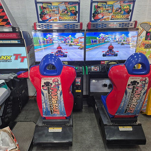 오락실 오락기 게임기 마리오카트 팝니다.