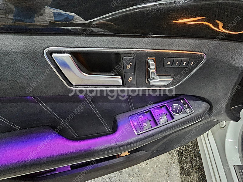 개인 아꼈던 벤츠E클래스 아방가르드 15년 각자 팝니다.무사고 1150만 (실내시공,도어시공,외관등 다이아그릴 부품...--7