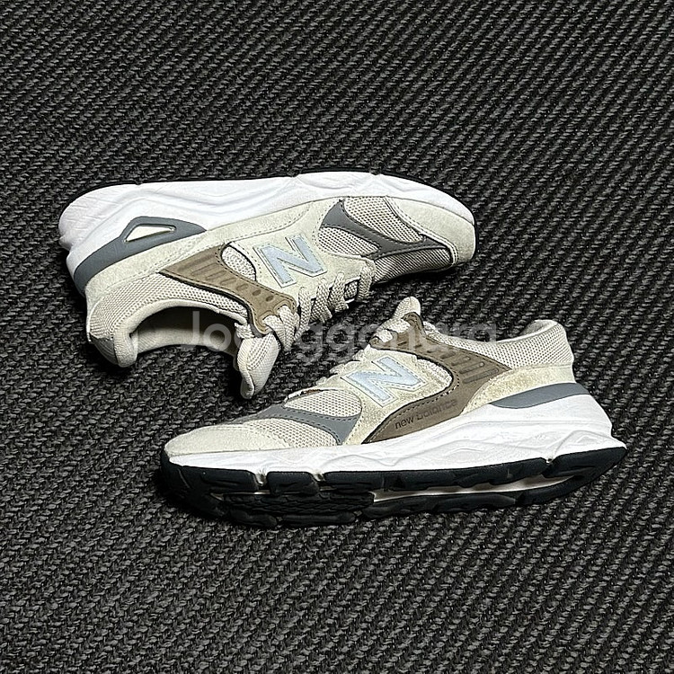 Newbalance 뉴발란스 x-90 운동화 판매합니다--0