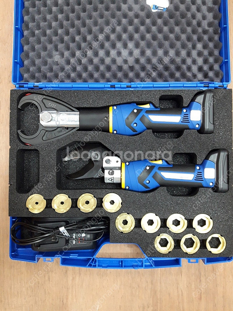 독일 새제품 충전압착기 전동압착기 압착커터콤보세트 전선압착기 단자압착기 충전압착기 전동커터기--0