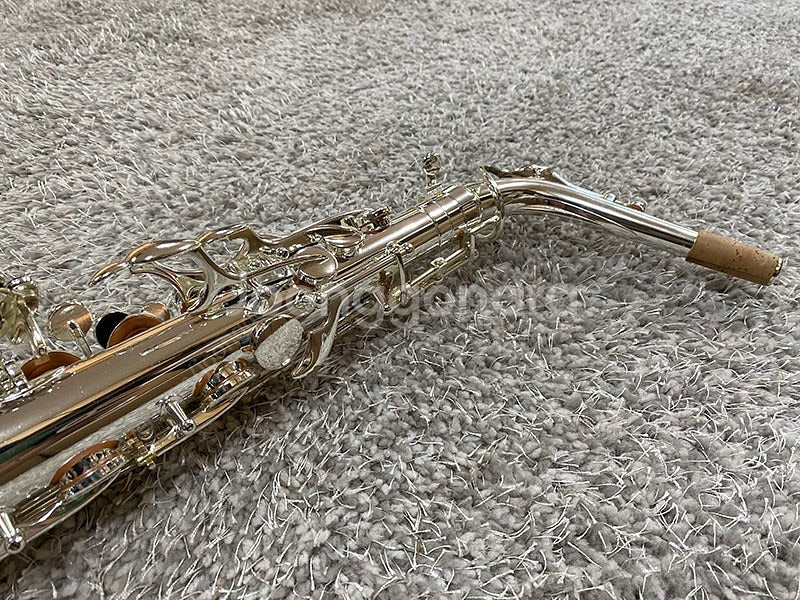 알토 제니쿠퍼 포르테3 실버 신품급 중고 색소폰 팝니다.--8