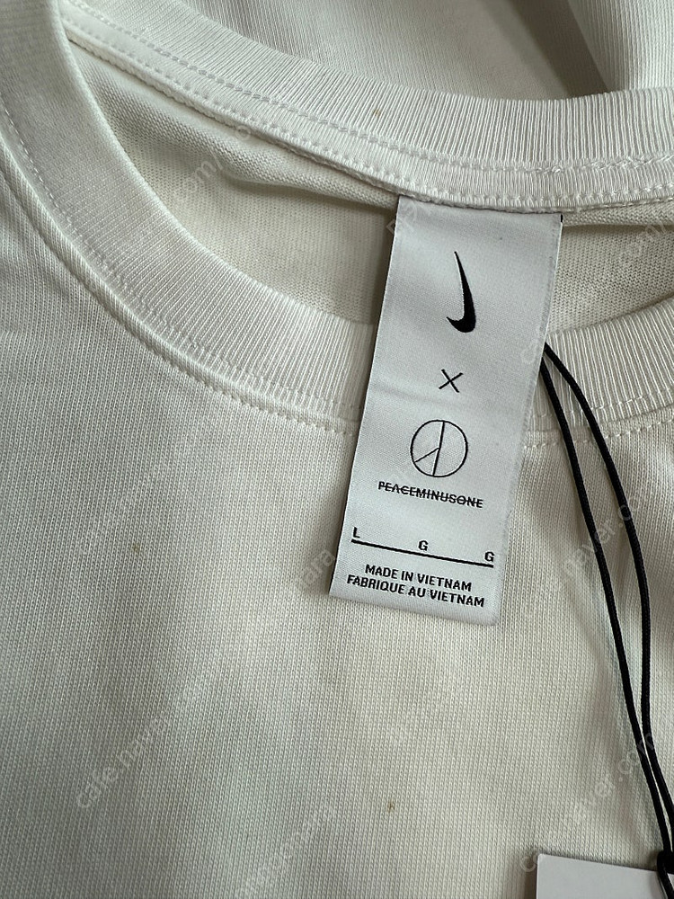 [L] 나이키 피스마이너스원 피마원 롱슬리브 긴팔 티셔츠 흰색 지디 (dr0097-100) 이미지