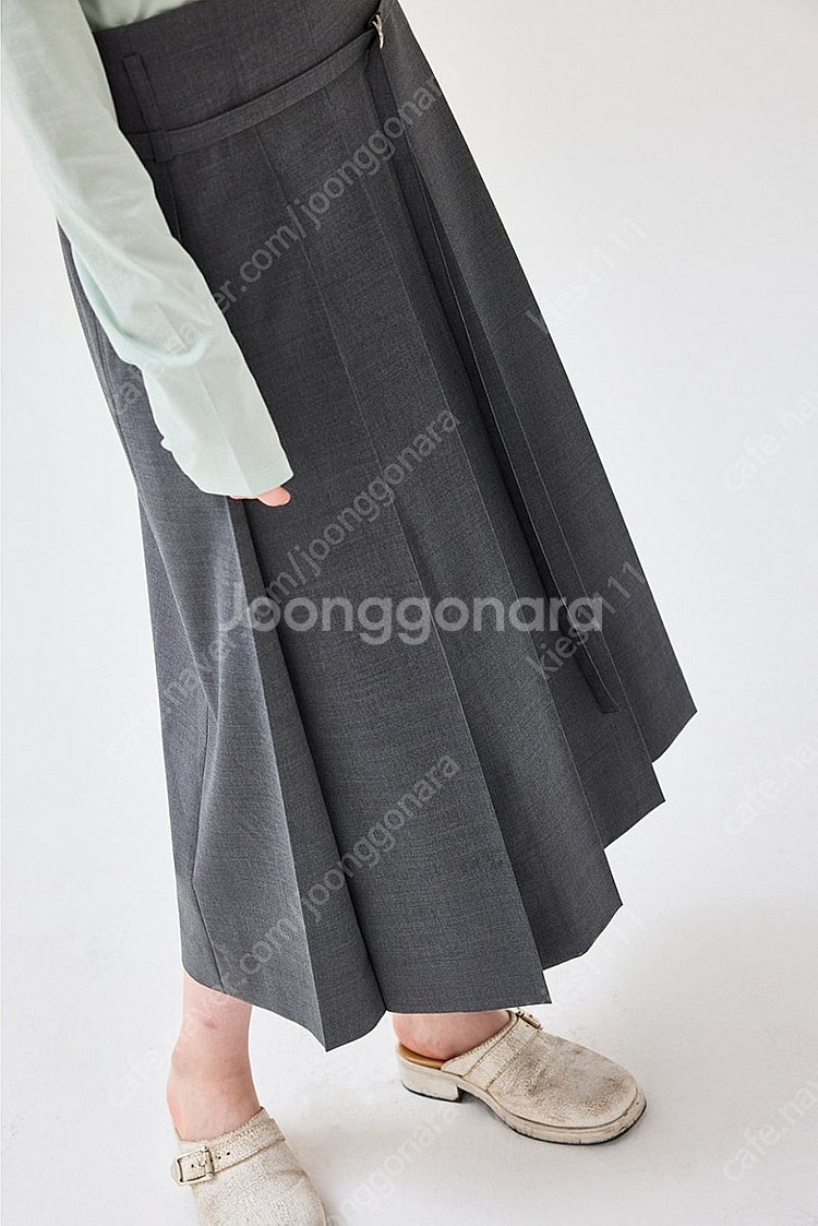 (새상품) alte 알테 플리츠 스커트 S--3