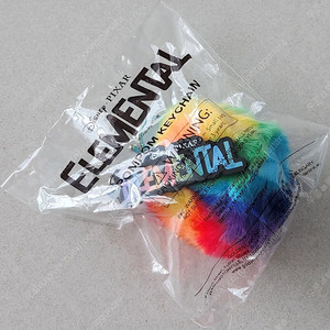 픽사 엘리멘탈 폼폼 키링