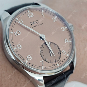 IWC 포르투기저 오토매틱 40 살몬 모델 판매합니다.