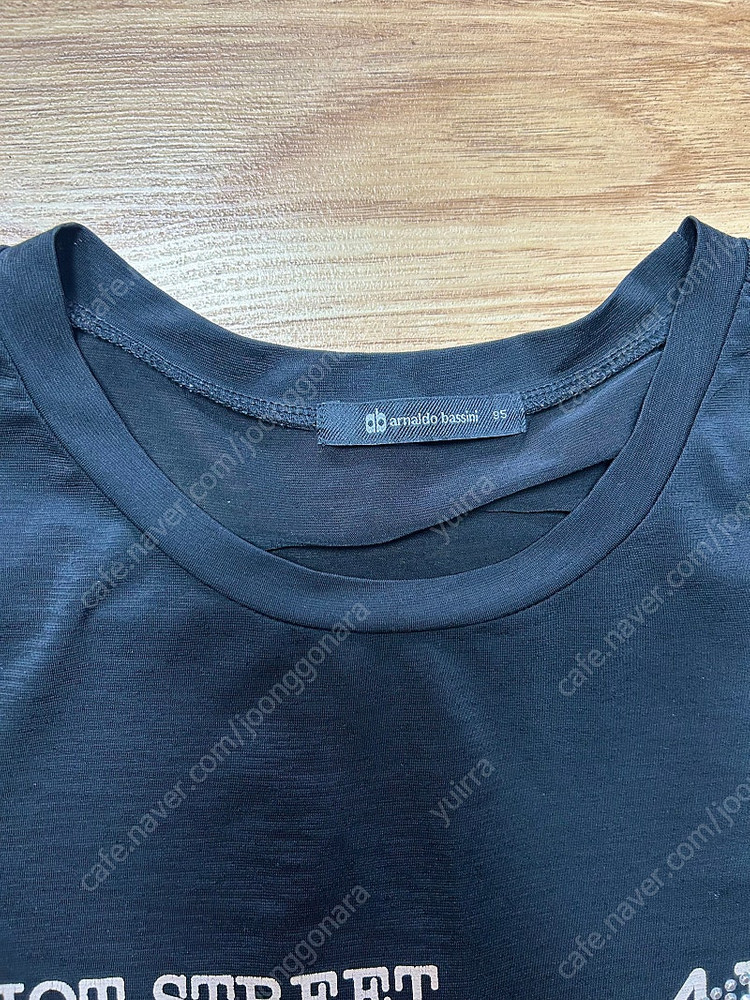 반팔 티셔츠 4종 일괄 운포 2만/밀스튜디오+아놀드바시니+보세 (55-66사이즈)--4