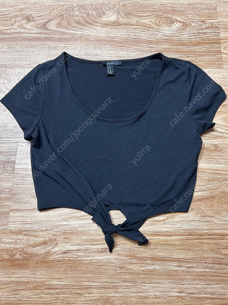 포에버21 블랙 크롭 반팔 티셔츠+보세 비즈 큐빅 레터링 프린팅 나시 티셔츠 2종 일괄 운포 만원 (새상품/55-6...--2