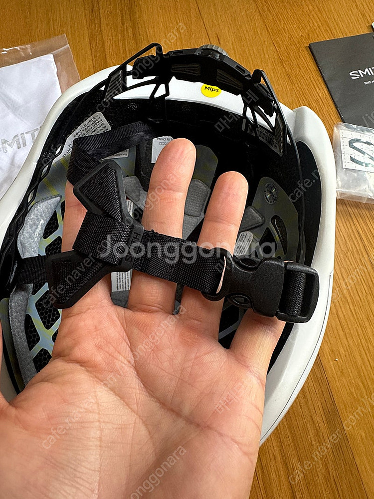 스미스 이그나이트 헬멧 유광 화이트(m사이즈)--6