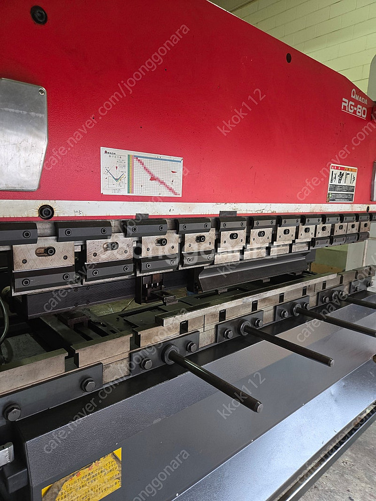 아마다(amada) 중고 CNC절곡기, RG 80 //// EV 시스템 /// 2.5M*** 8자 ***** 저렴하...--3