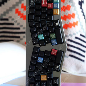 tut ag1921 dark 키캡