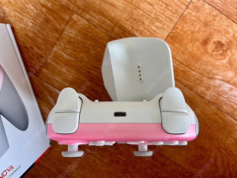 (국내정발) 슈퍼노바 (T4N pro) 게임패드 팝니다.--5