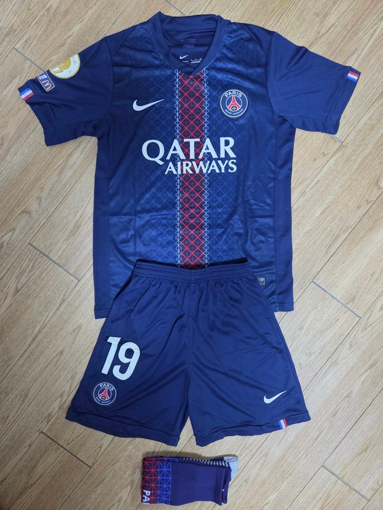 25-26시즌 PSG 이강인 축구 유니폼 축구복 상하의양말세트 새상품 판매(사이즈 95) 이미지