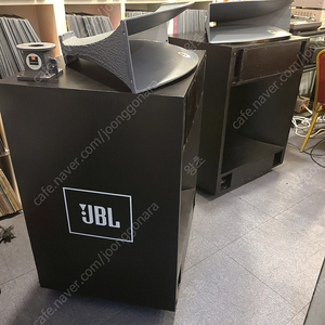 JBL 4560BKA 인클로저. 2350대형혼.2328어댑터.2220 우퍼.3120크로오소버 등 판매