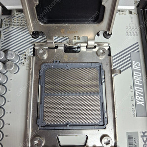 라이젠 R7 9700X 에즈락 X870PRO RS 대원정품