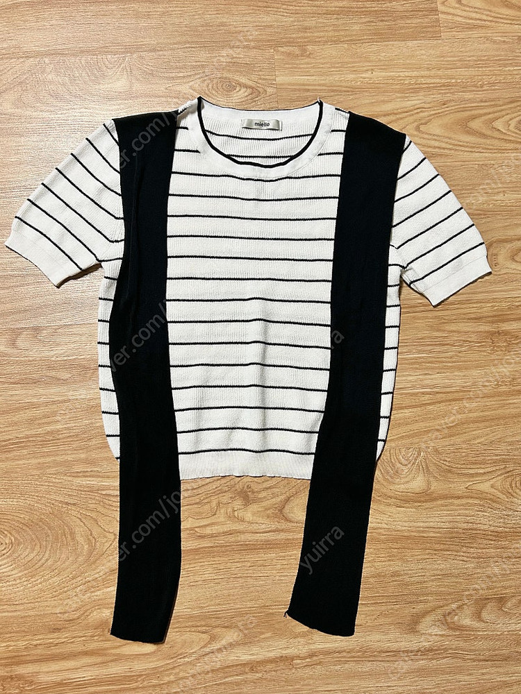 미엘로 레이어드 스트라이프 반팔 니트/H&M 린넨 뷔스티에 (55-66사이즈) 각각 운포 만원--8