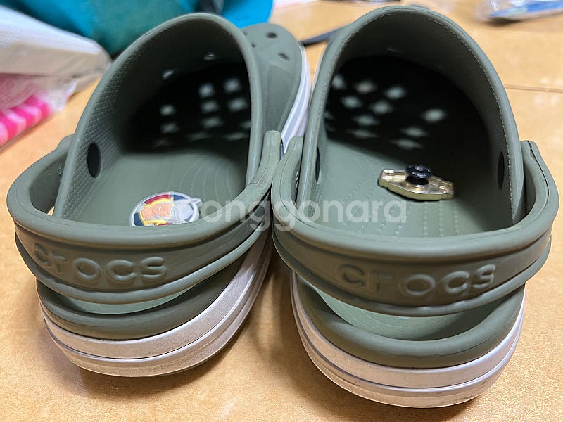 크록스 바야밴드 클로그 아미그린/코블스톤 (M8/W10) & 지비츠 2--4