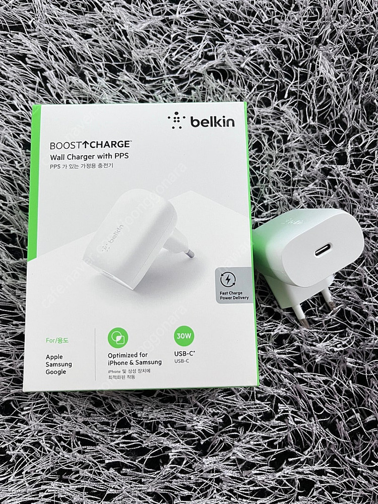 벨킨 2in1 맥세이프 충전기 + 벨킨 고속 충전기 판매합니다.--4