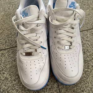 나이키 에어포스 1 '07 화이트 유니버시티 블루 280