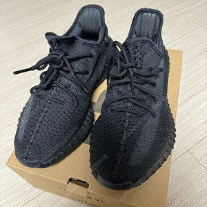 아디다스 이지부스트 350 V2 오닉스 265mm 판매