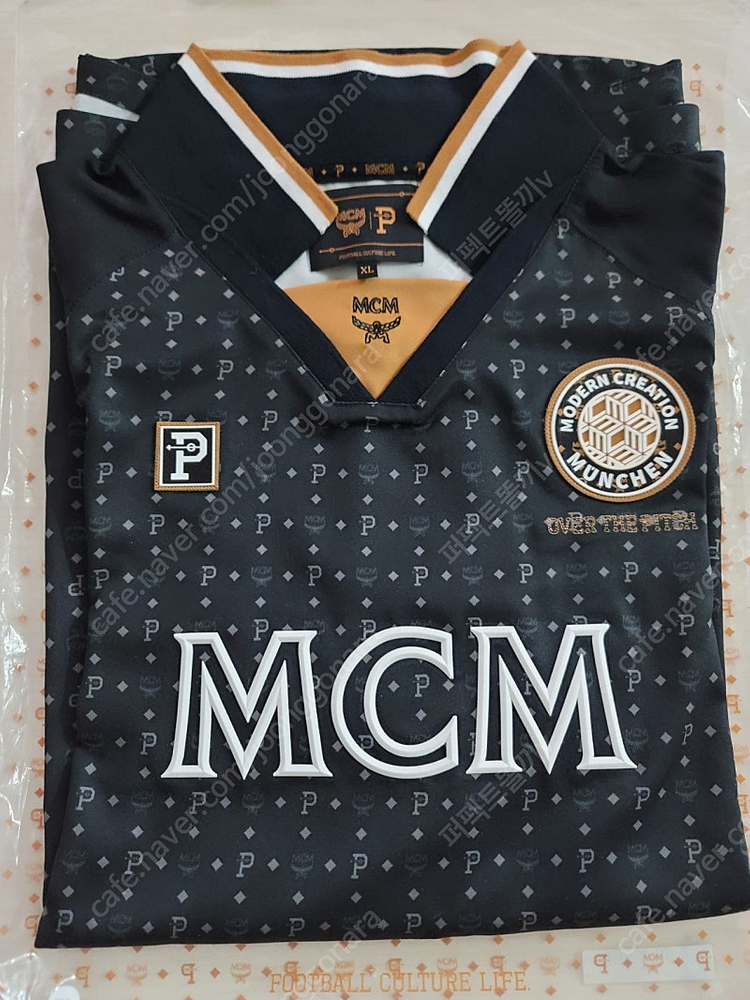 [XL]오버더피치 x MCM 풋볼 저지 블록코어 블랙 이미지