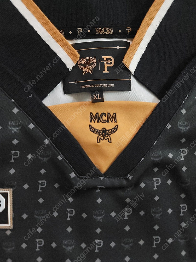 [XL]오버더피치 x MCM 풋볼 저지 블록코어 블랙 이미지