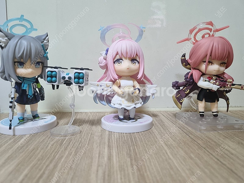 블루아카이브 넨도로이드 피규어 팝니다--1