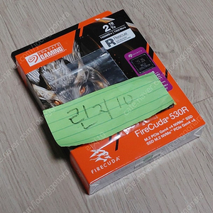 씨게이트 파이어쿠다 530R M.2 NVMe SSD 2TB 풀박스 팝니다