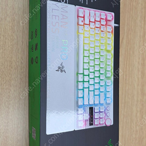 레이저 헌츠맨 V3 프로 TKL 화이트