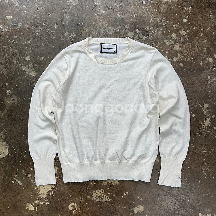 66) 칼라거펠드 니트 스웨터--0