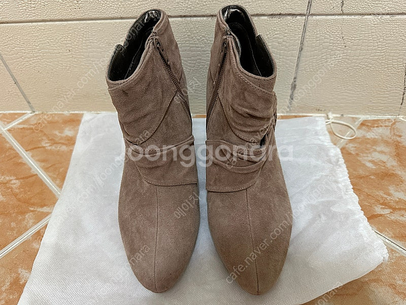 일본 백화점 구매 스웨이드 앵글부츠 240 (245)--0