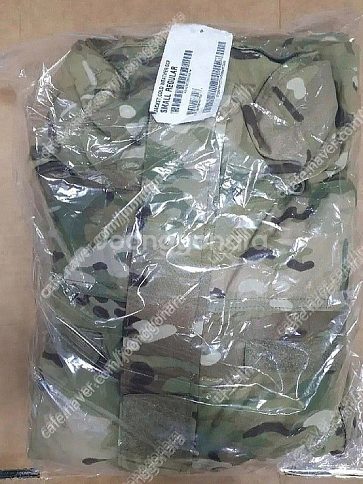 미군 정품 멀티캠 3세대 레벨5 소프트쉘 자켓 스몰레귤러 신품판매합니다.--5