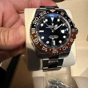 롤렉스 Gmt-master2 루트비어 콤비 팝니다. ﻿