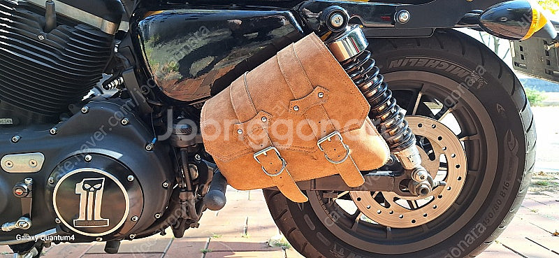 [가격인하][인천 송도] 할리데이비슨 아이언 883/ 2011년/ 24,600km--8