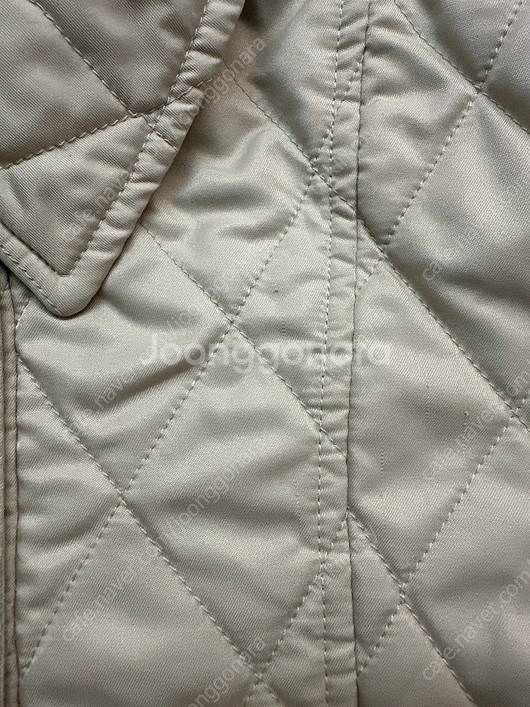 버버리 퀼팅 자캣 8y--5