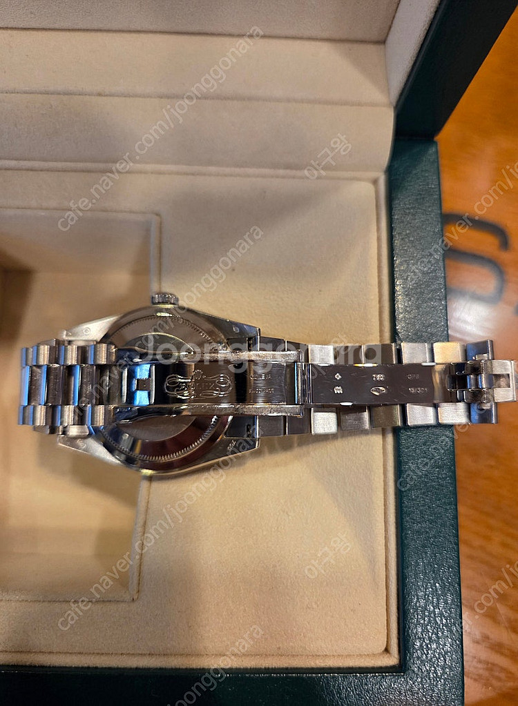 로렉스 데이데이트 118239화이트골드백금통36미리--4