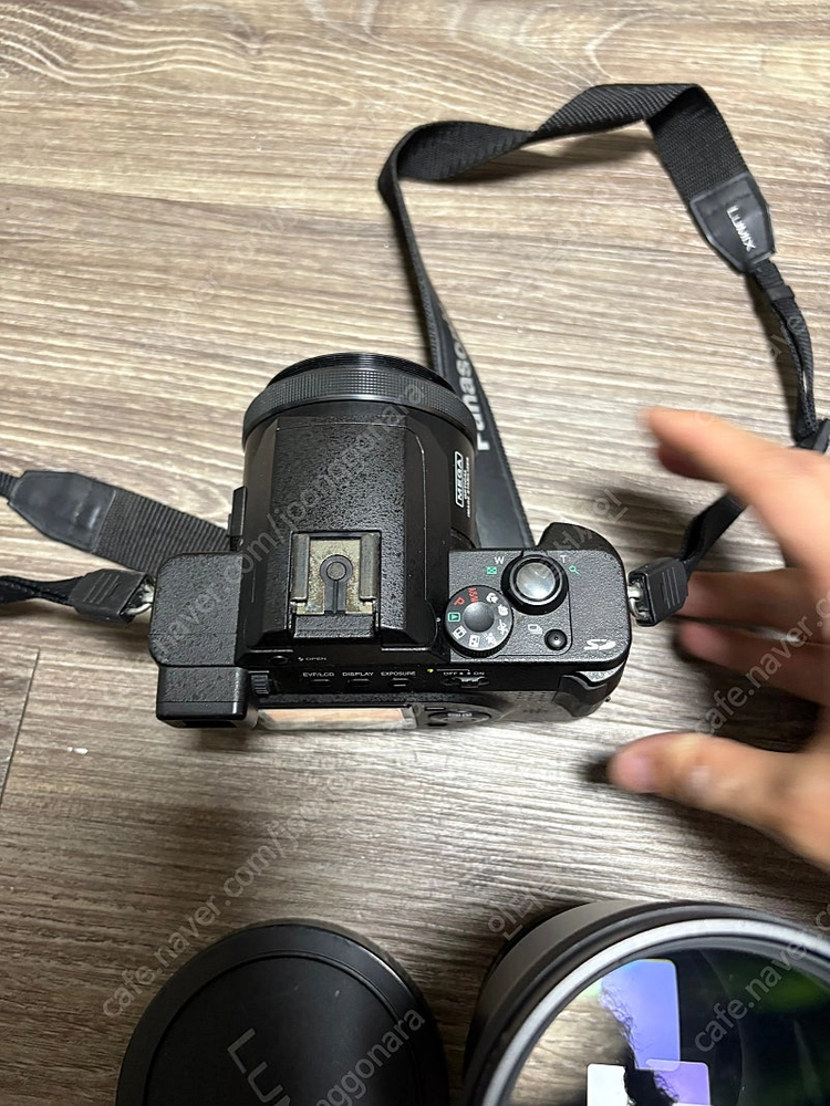 파나소닉 루믹스 DMC-FZ10 카메라 팝니다. 망원렌즈 포함 이미지