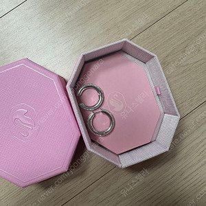 스와롭스키 링귀걸이 상태최상