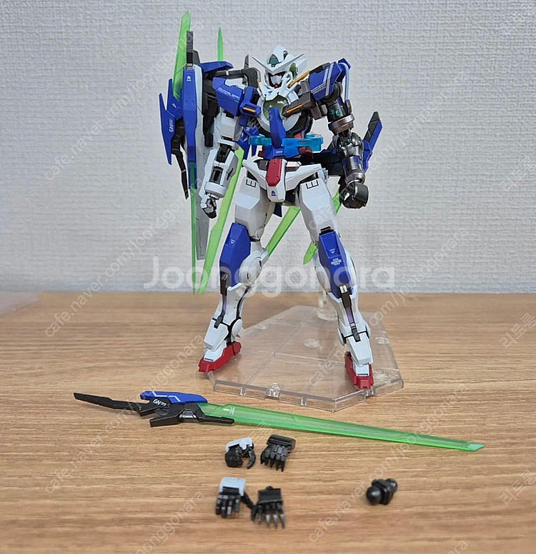 메탈빌드 엑시아R4 조형 HG사이즈 레진완성작 판매--1