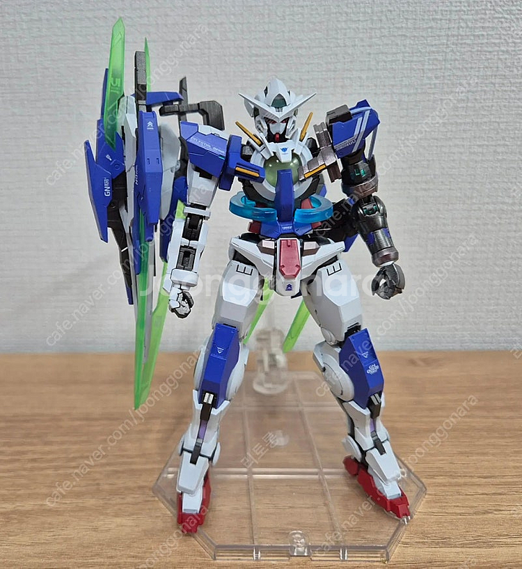 메탈빌드 엑시아R4 조형 HG사이즈 레진완성작 판매--2