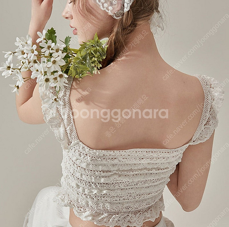 (미개봉택새상품/휴양지추천)비키니벤더 레이스 버튼 슬리브리스 탑--3