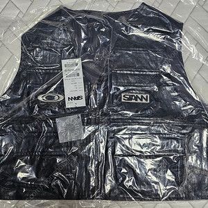 산 SANN 마스랜더 페이크 레더 베스트 130
