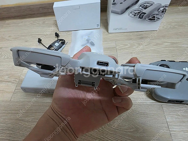 DJI NEO 플라이모어 콤보 팝니다--2