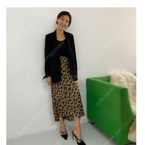 FRONTROW Slit Cuffs Tailored Blazer 자켓