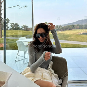 Becla 비클라 울 실크 하이넥 탑 (그레이)