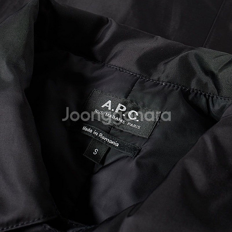 APC 아페쎄 닥터 코트 블랙 새제품 팝니다.--2