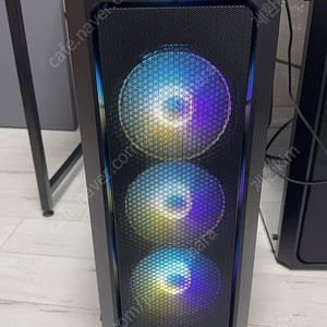 제온 E5-2683V4 듀얼(32코어64스레드) 램128기가 SSD 1TB 1060-5G CAD 리니지2M V4 4