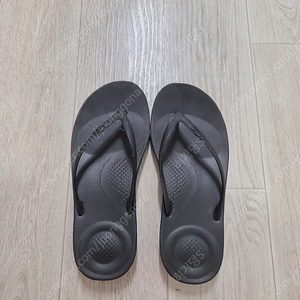 핏플랍 쪼리 블랙 235~240 UK4 팝니다