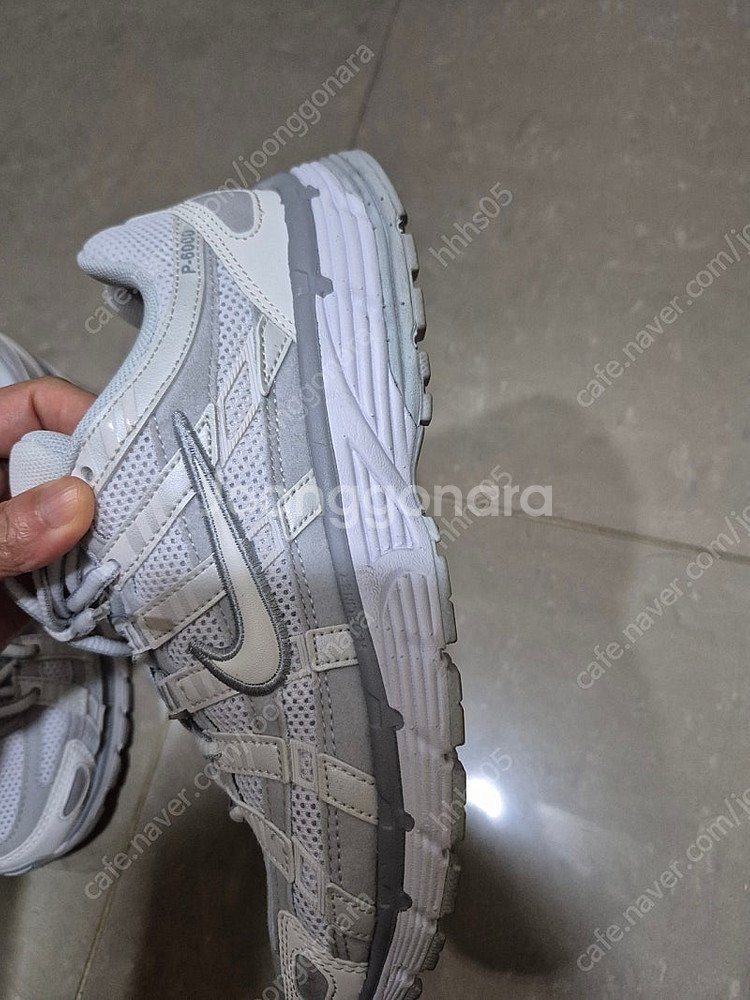 나이키여성운동화p6000 240사이즈--4