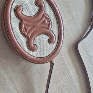 셀린느 오벌펄스 크로스백 오벌백